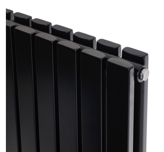 Горизонтальный дизайнерский радиатор отопления ARTTIDESIGN Terni II G 10/600/590 чёрный матовий