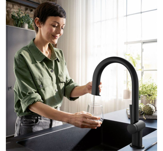 Змішувач для кухні із краном для фільтрованої води HANSGROHE Aqittura M91 чорний латунь 76801670