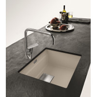 Кухонна мийка Franke KUBUS 2 KNG 110-52 (125.0576.309) гранітна - монтаж під стільницю - колір Сірий камінь - (коландер та коврик Rollmat у комплекті)