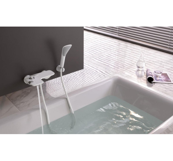 Смеситель для ванны и душа Kludi Balance белый/хром (524459175)