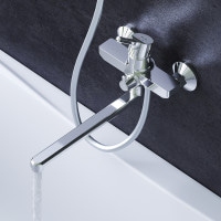 Змішувач для ванни та душу з довгим виливом AM.PM F85B90000 X-Joy S