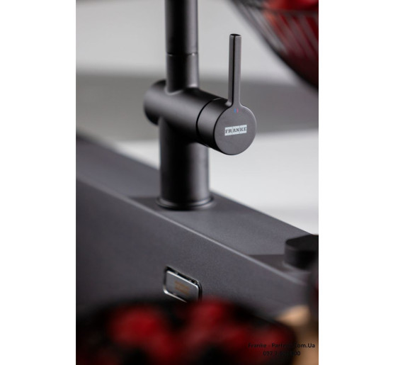 Кухонний змішувач Franke Active L | ламінарний потік | чорний матовий | 115.0653.371