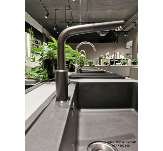 Смеситель кухонный Franke Urban Pull Out | вытяжное излияние | миндаль | 115.0595.093