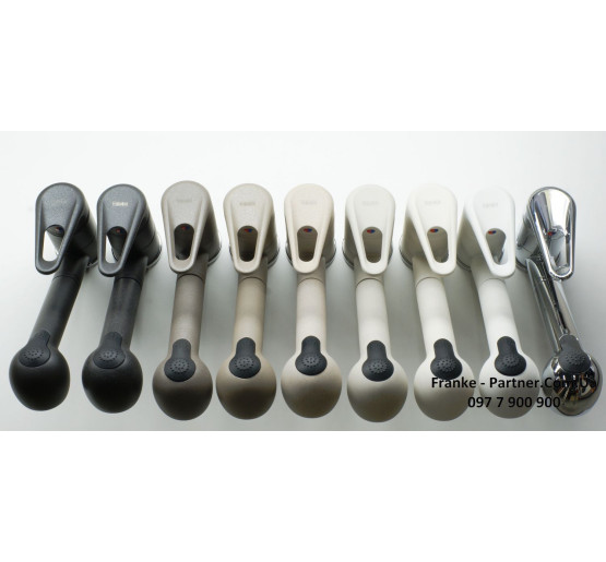 Кухонний змішувач Franke Novara-Plus Pull Out | витяжний вилив | функція душу | хром | 115.0347.111