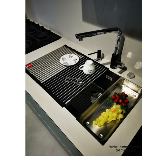 Смеситель кухонный Franke Maris Spray | вытяжное излияние | функция душа хром | 115.0392.357