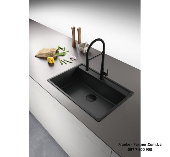 Кухонний змішувач Franke Maris Slim SemiPro | гнучкий вилив | функція душу | ламінарний потік | чорний матовий | 115.0728.396