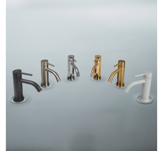 Смеситель для раковины Paffoni Light (цвет – глянцевое золото), с донным клапаном Clic-Clac