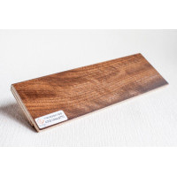 Плинтус 82x16 мм, шпон нат. дерево, орех каналетто, Lucciano