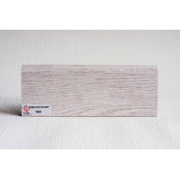 Плинтус 70x16x2400 из МДФ, с эффектом пор дерева 180, Lucciano, Италия.
