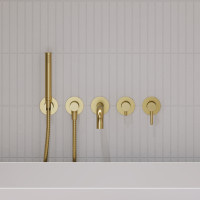 Змішувач для ванни прихованого монтажу на 5 отворів Omnires золотий (Y1237/1GL) 