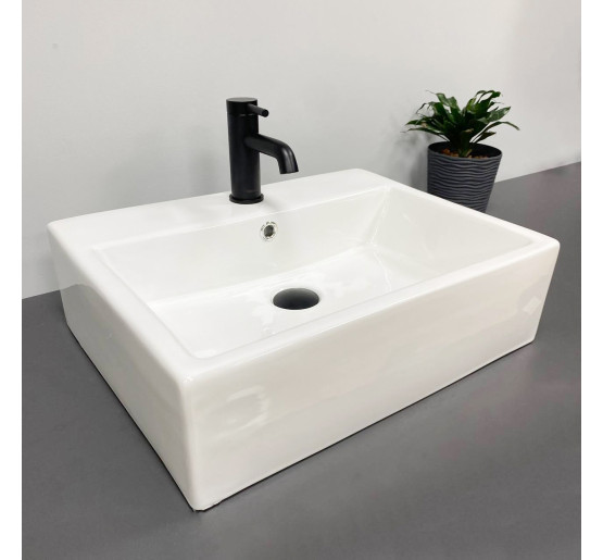 Умывальник (раковина) VBI TERAMO M WHITE накладной подвесной