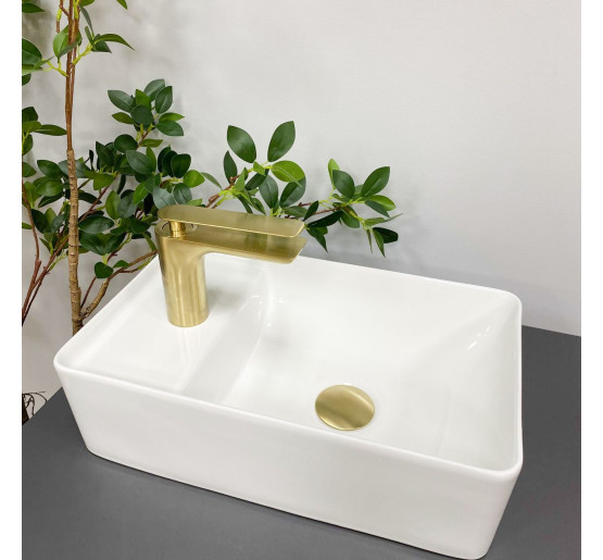 Умивальник (раковина) VBI LECCO WHITE накладний