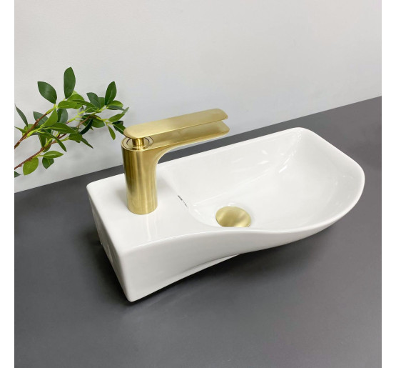 Умивальник (раковина) VBI FERMO R WHITE підвісний