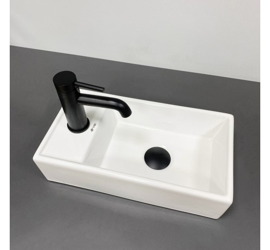 Умывальник (раковина) VBI LAGO R WHITE накладной подвесной