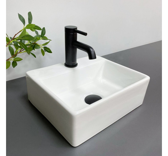 Умывальник (раковина) VBI KOMO WHITE накладной подвесной