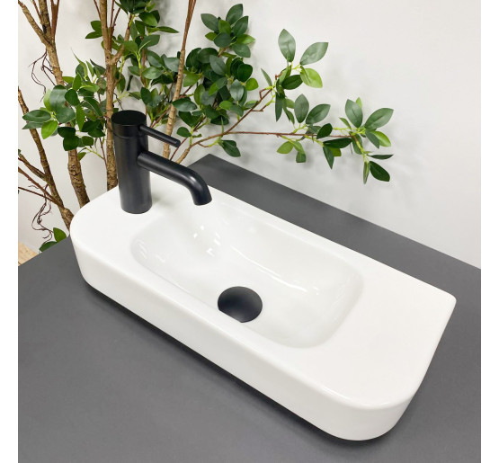 Умивальник (раковина) VBI APRILIA R WHITE підвісний