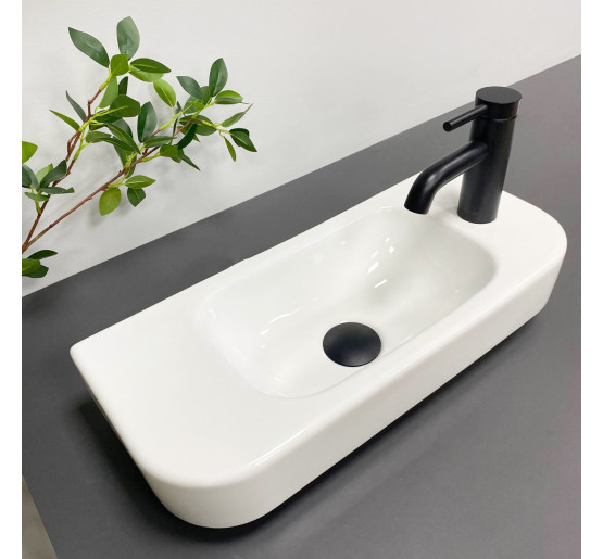 Умывальник (раковина) VBI APRILIA L WHITE подвесной