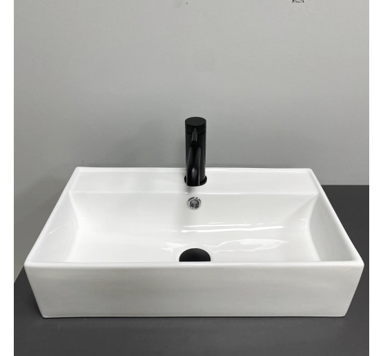 Умивальник (раковина) VBI TAVERNOLA WHITE накладний