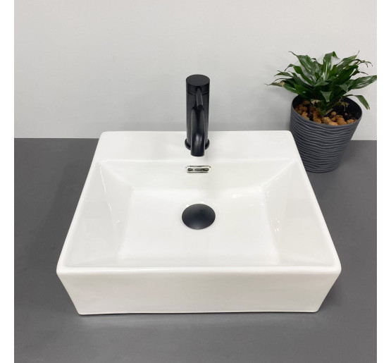 Умывальник (раковина) VBI PADUA 40 WHITE накладной подвесной