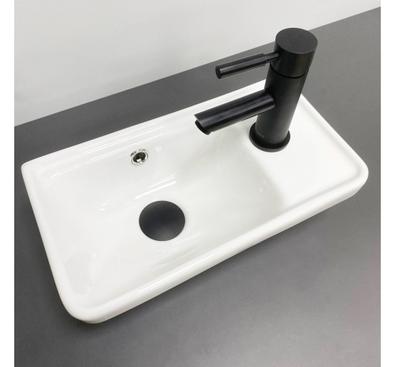 Умивальник (раковина) VBI JESI L WHITE підвісний