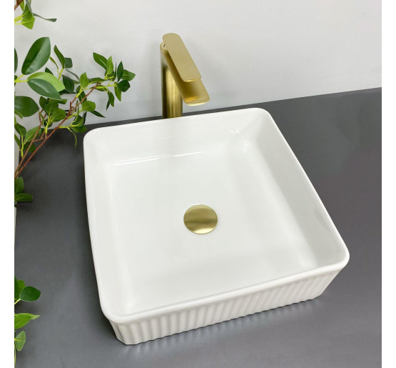 Умывальник (раковина) VBI BOLZANO WHITE накладной