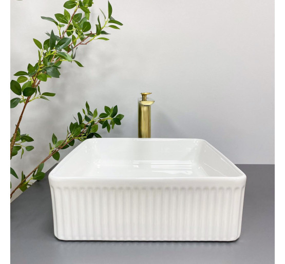 Умывальник (раковина) VBI BOLZANO WHITE накладной