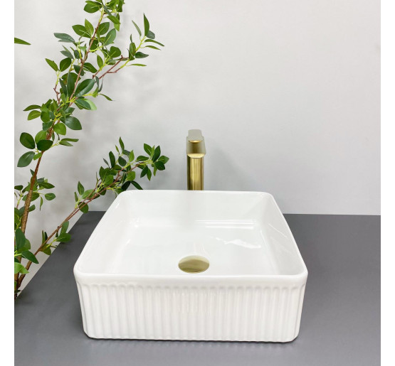 Умывальник (раковина) VBI BOLZANO WHITE накладной