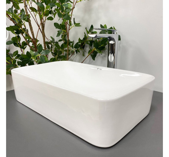 Умывальник (раковина) VBI ALIANO WHITE накладной