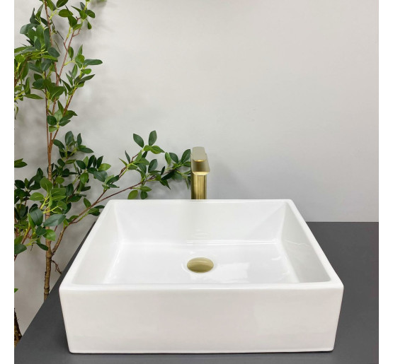 Умивальник (раковина) VBI NORCIA WHITE накладний