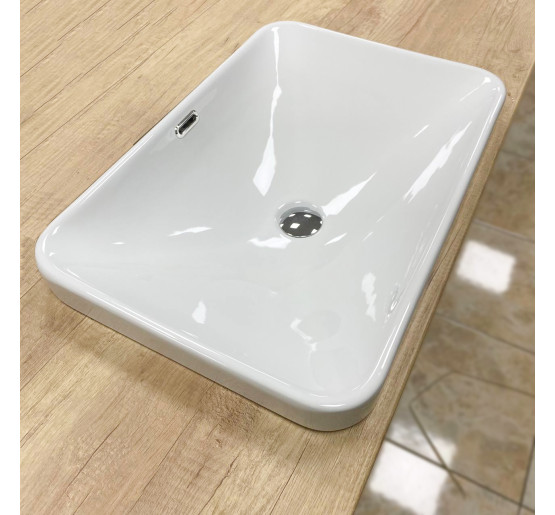 Умивальник (раковина) VBI BITRITTO M WHITE врізний