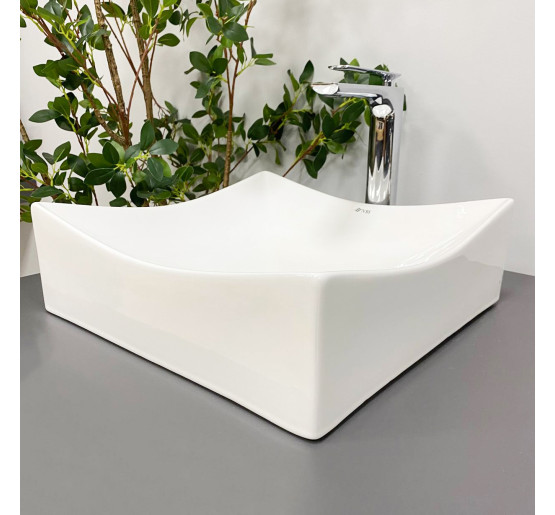 Умывальник (раковина) VBI VIAREGGIO S WHITE накладной